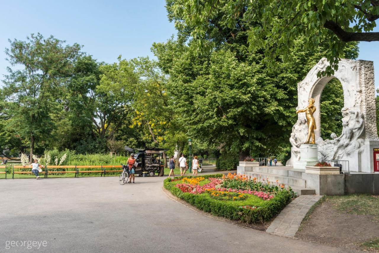Prater Balcony Suite Vienna Luaran gambar